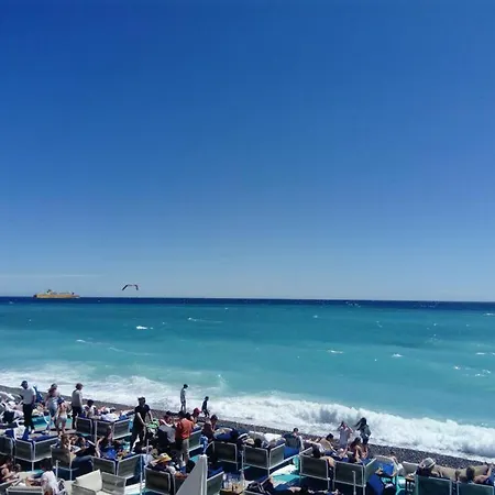 公寓 Avec Balcon A 7 Min Du Port Et De Garibaldi *